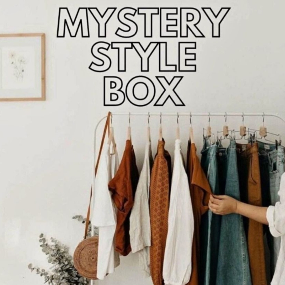 Mistery box with 4 mistery items